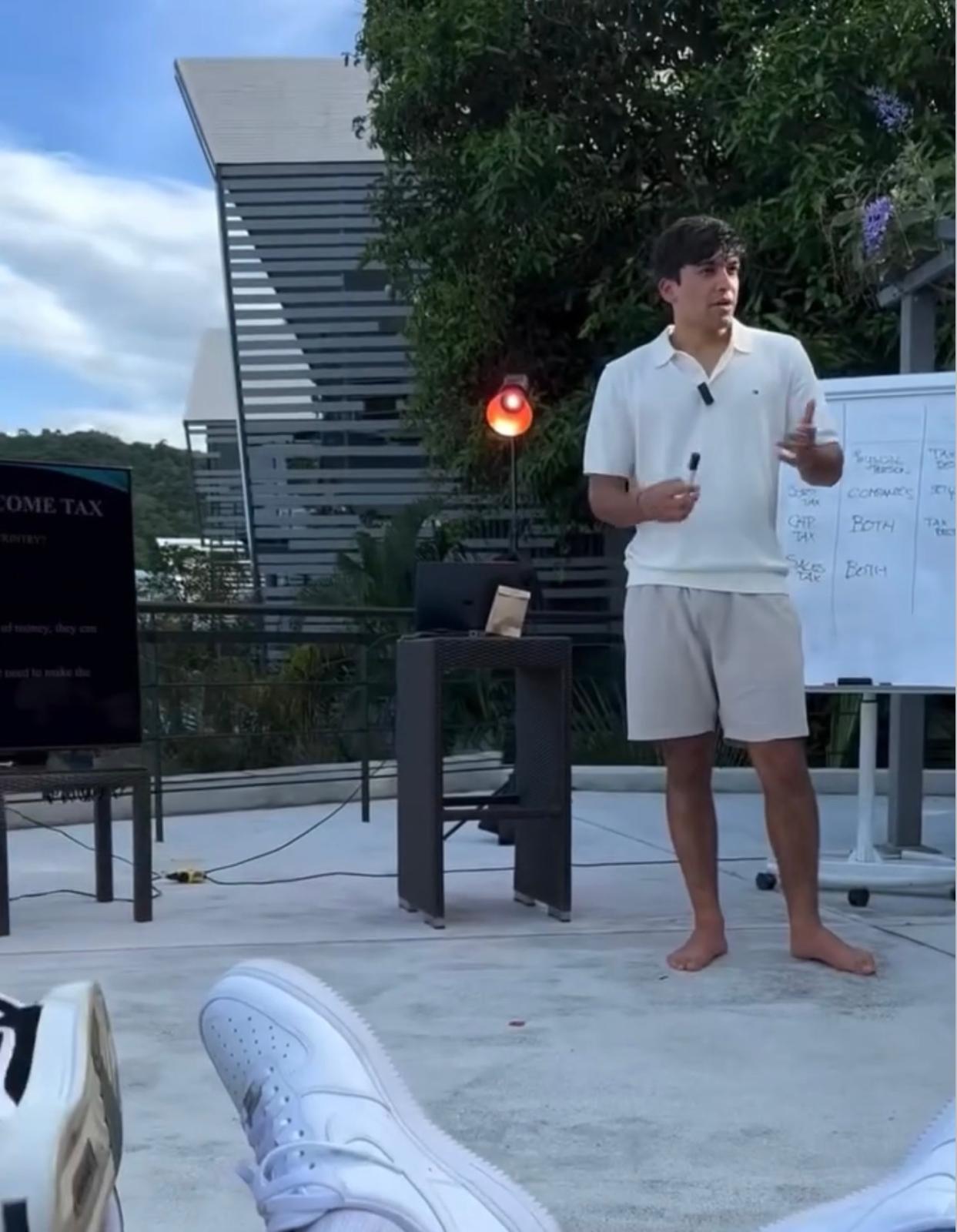 Leo, Tax consultancy